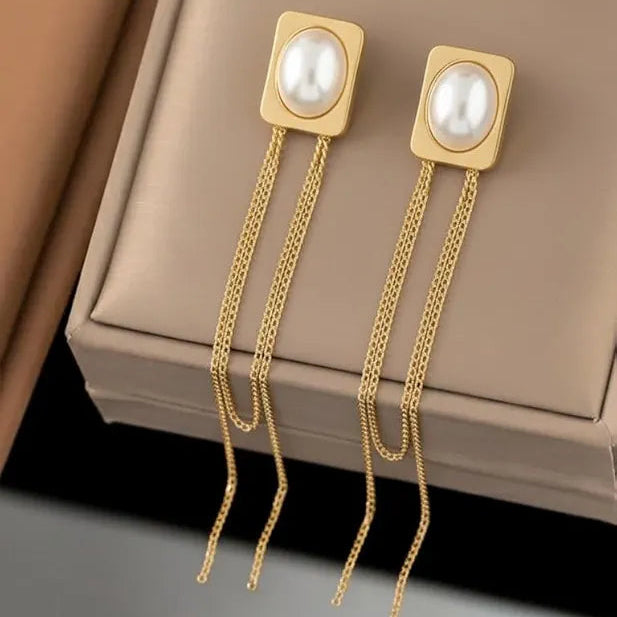 PEARL CHAIN EARING 18k Gold Plated Stainless steel