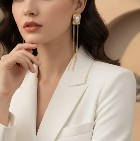 PEARL CHAIN EARING 18k Gold Plated Stainless steel