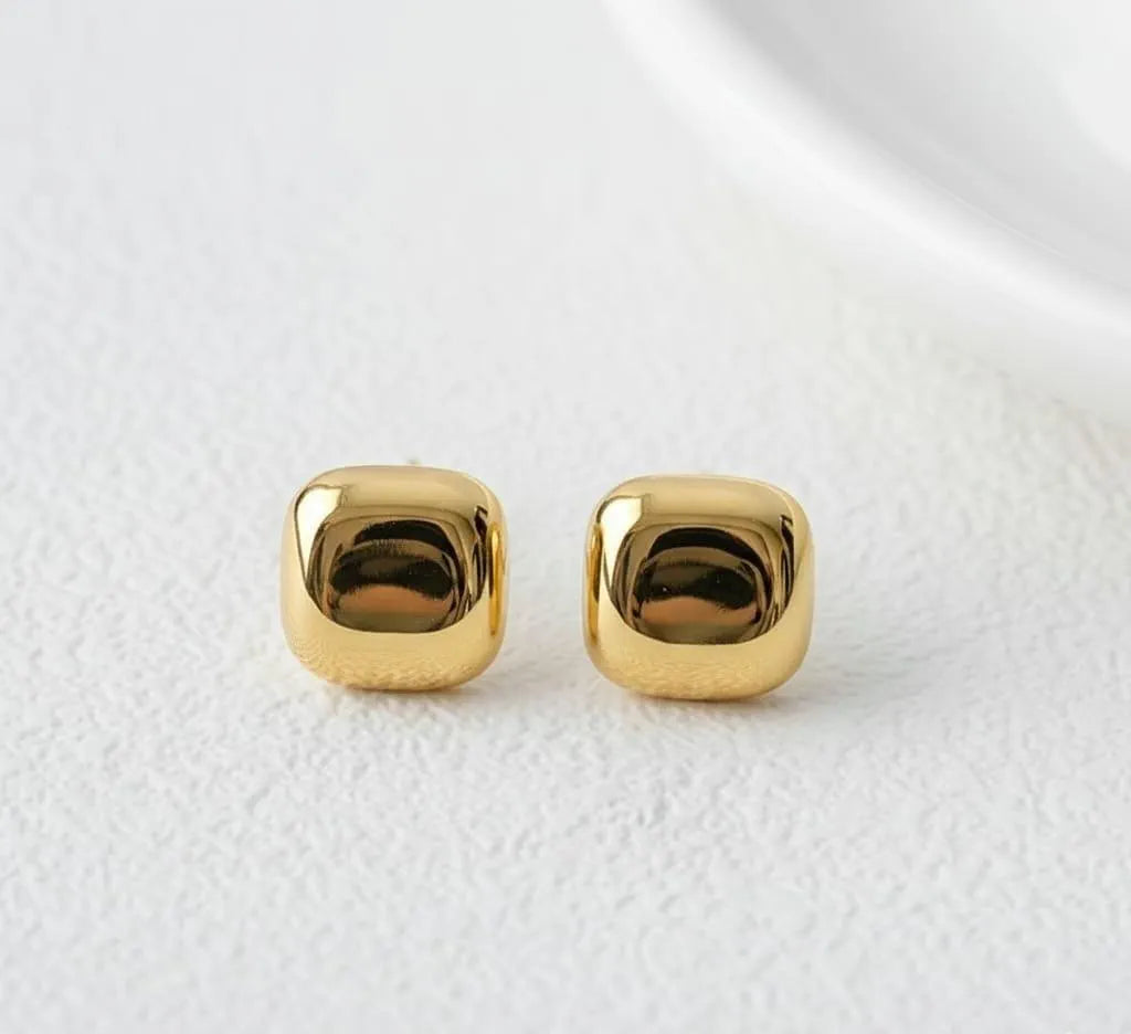 GOLD STUDS 18k Gold Plated Stainless steel