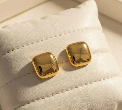 GOLD STUDS 18k Gold Plated Stainless steel